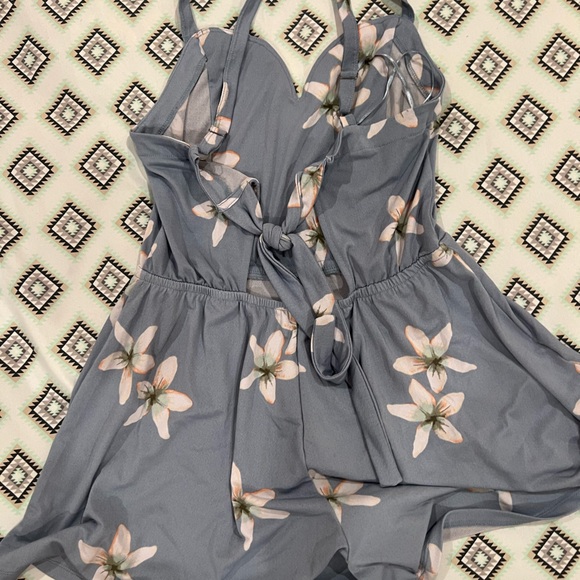 Floral Romper - Picture 2 of 3